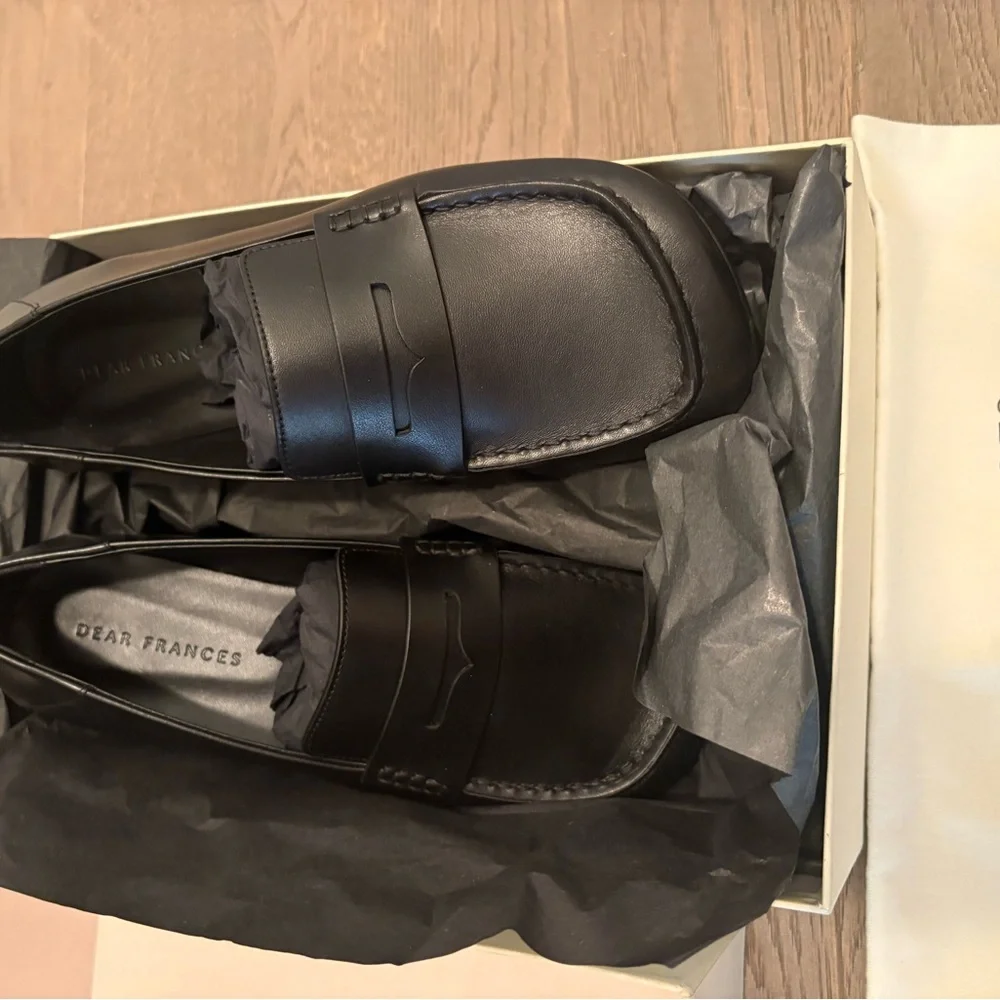 Dear Frances Black Leather Penny Loafers size 38 (size 8 US)